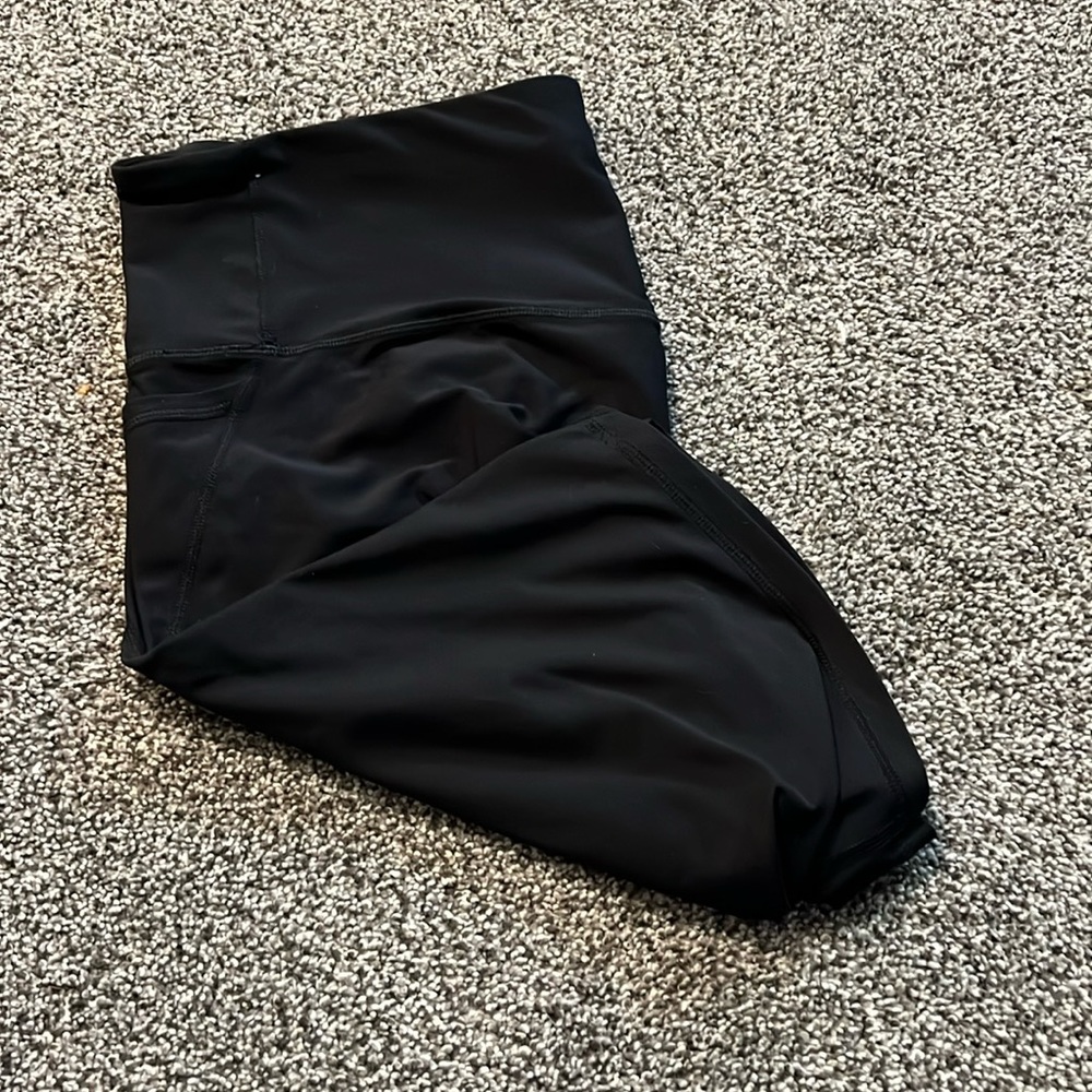 Old Navy Active Power Soft High Rise Biker Short
